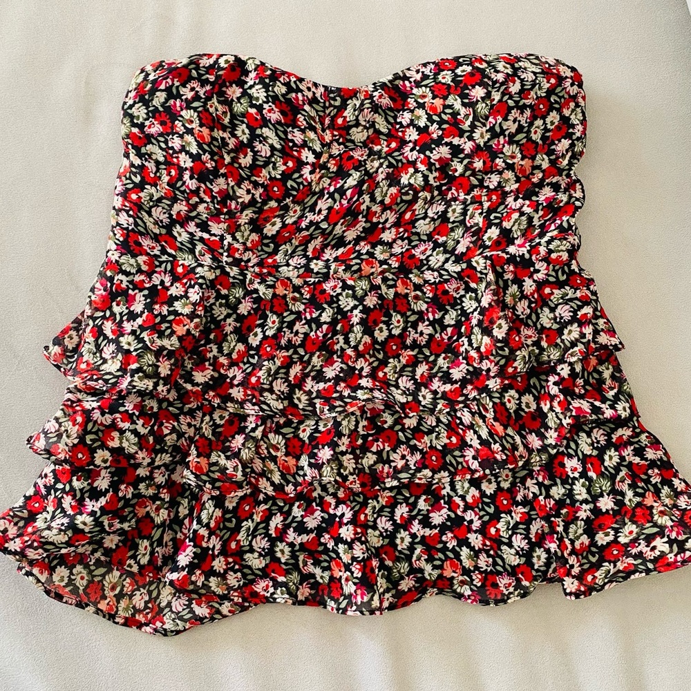 Used strapless top size M